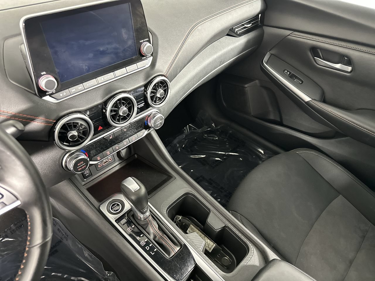 Used 2025 Nissan Sentra SR FWD image 14