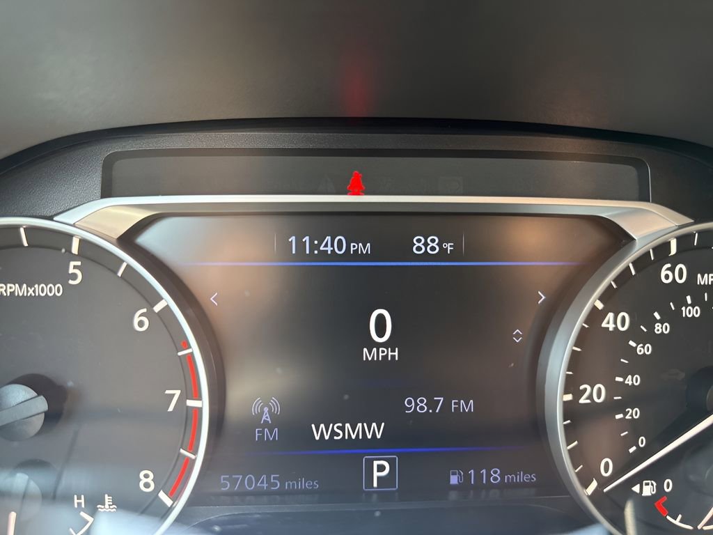 Used 2024 Nissan Altima 2.5 SV FWD image 22