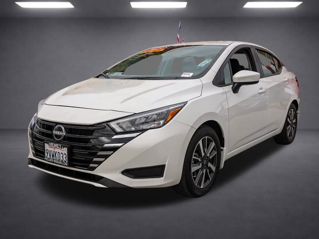 Used 2025 Nissan Versa SV w/ Trunk Package image 8