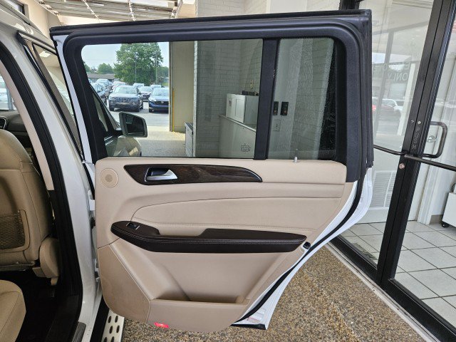 Used 2017 Mercedes-Benz GLS 450 4MATIC image 17