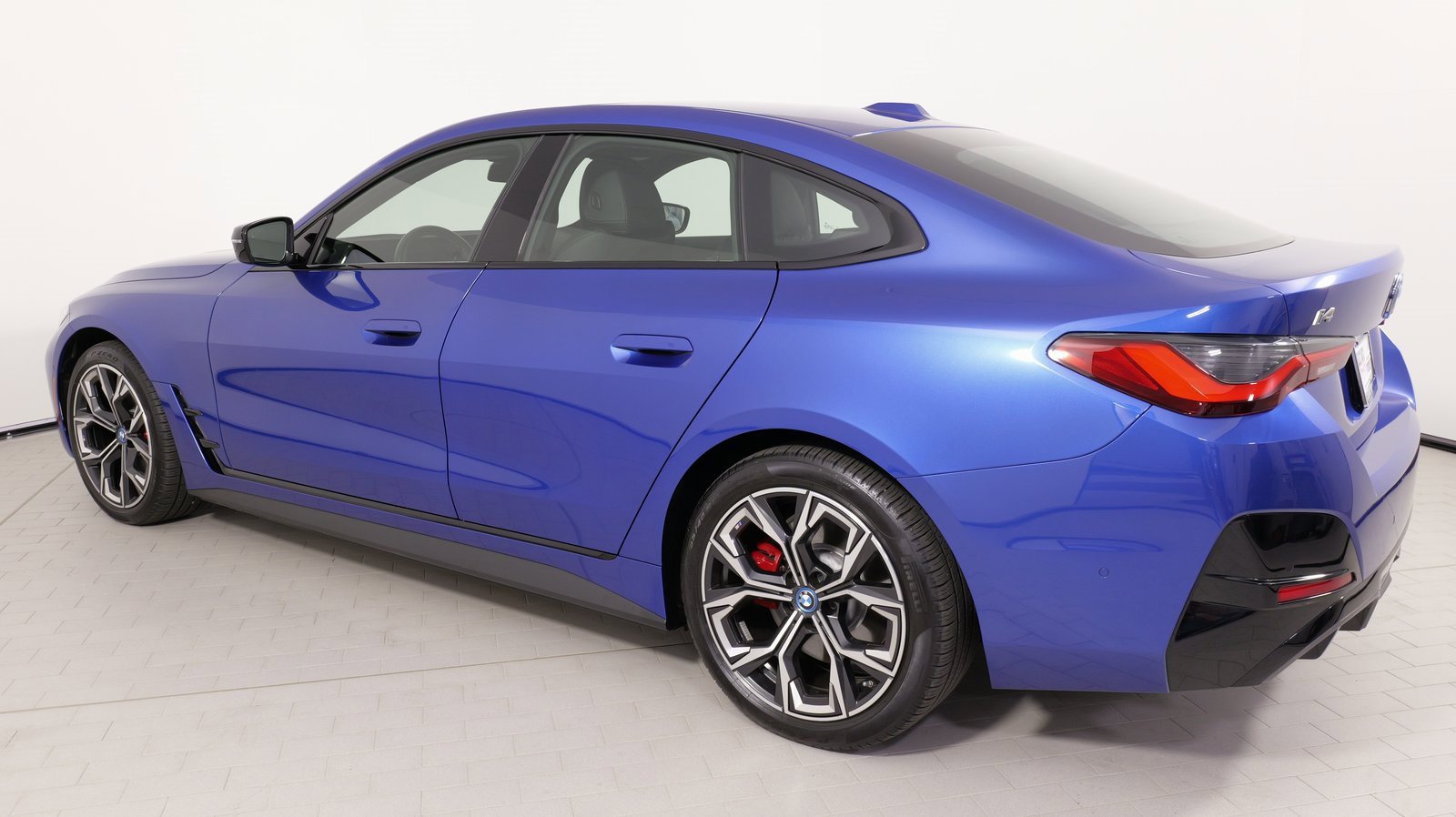 Used 2023 BMW i4 M50 image 18