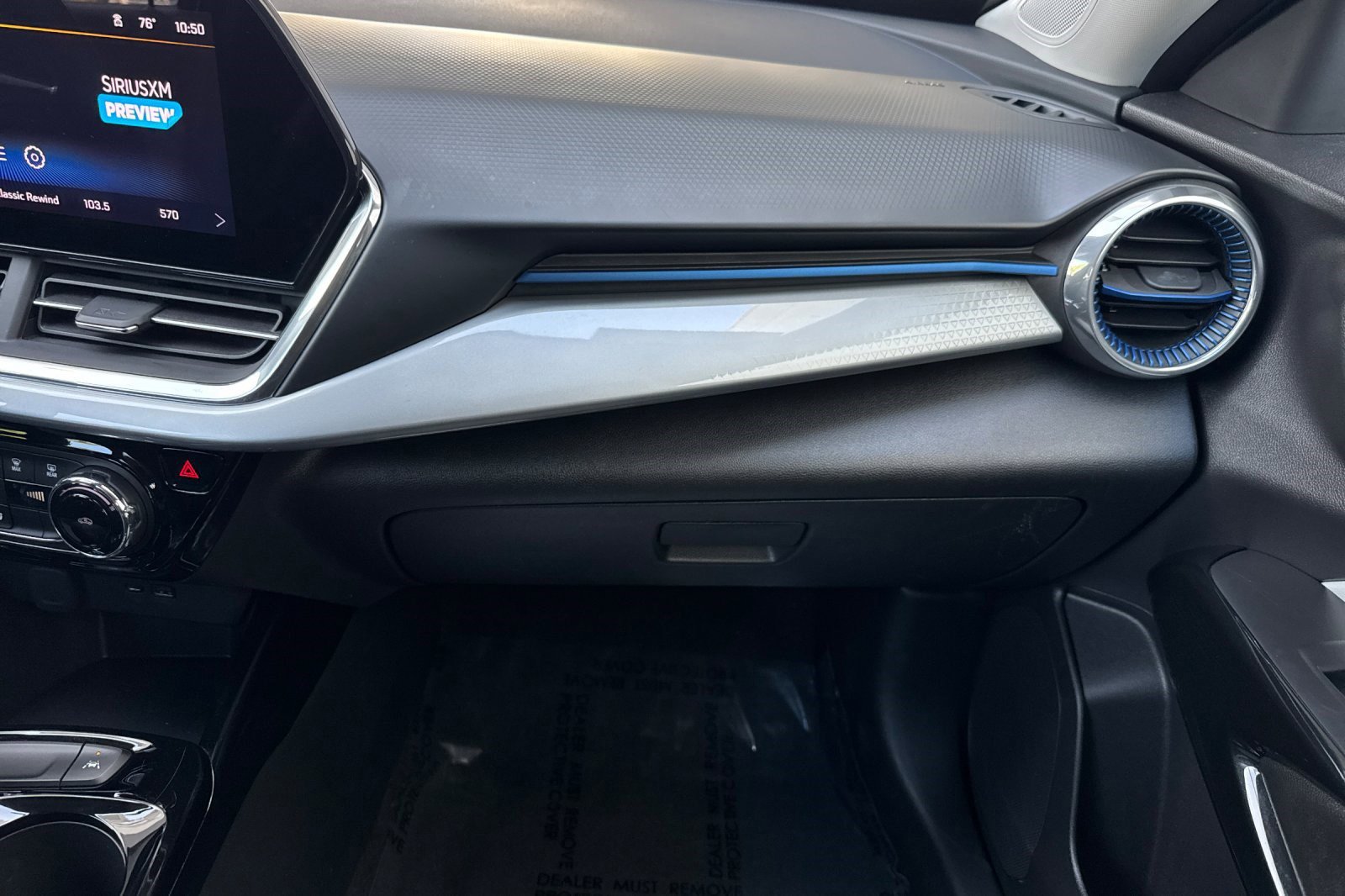 Used 2025 Chevrolet Trax LT image 27