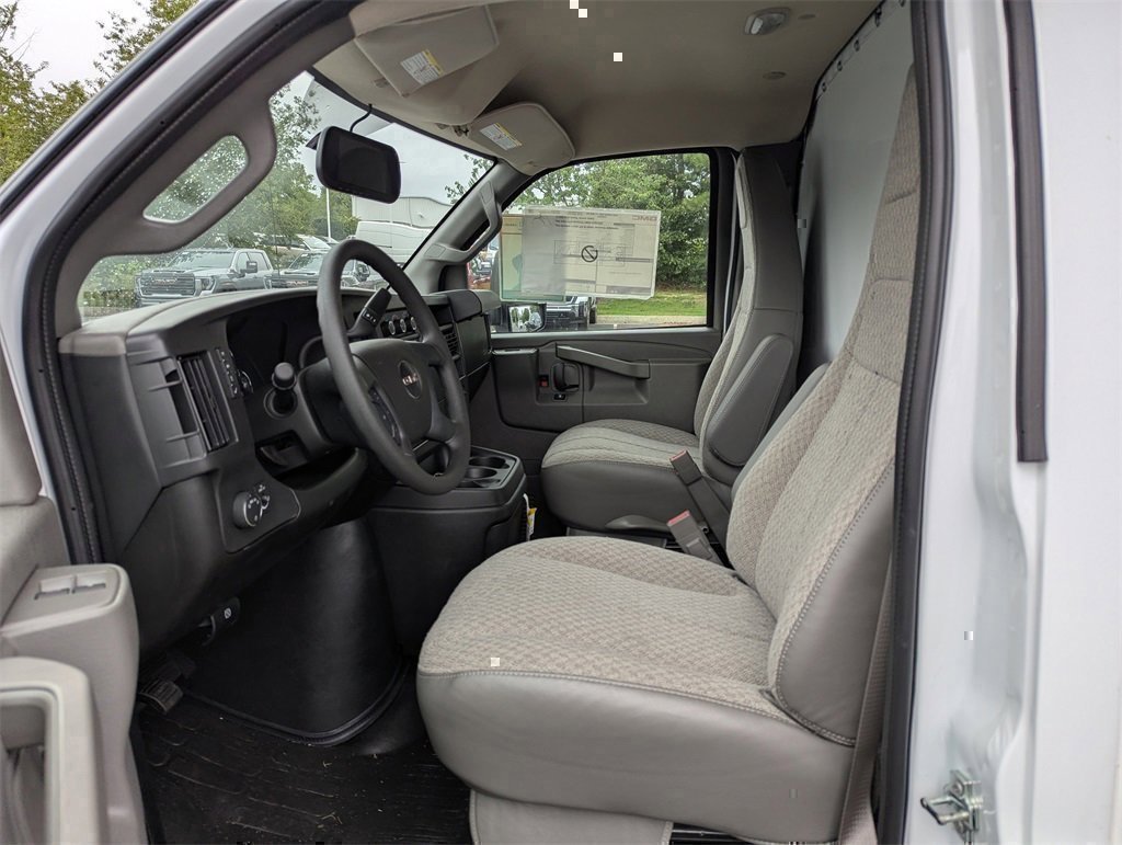 New 2025 GMC Savana 3500 Extended w/ Power Convenience Package image 11