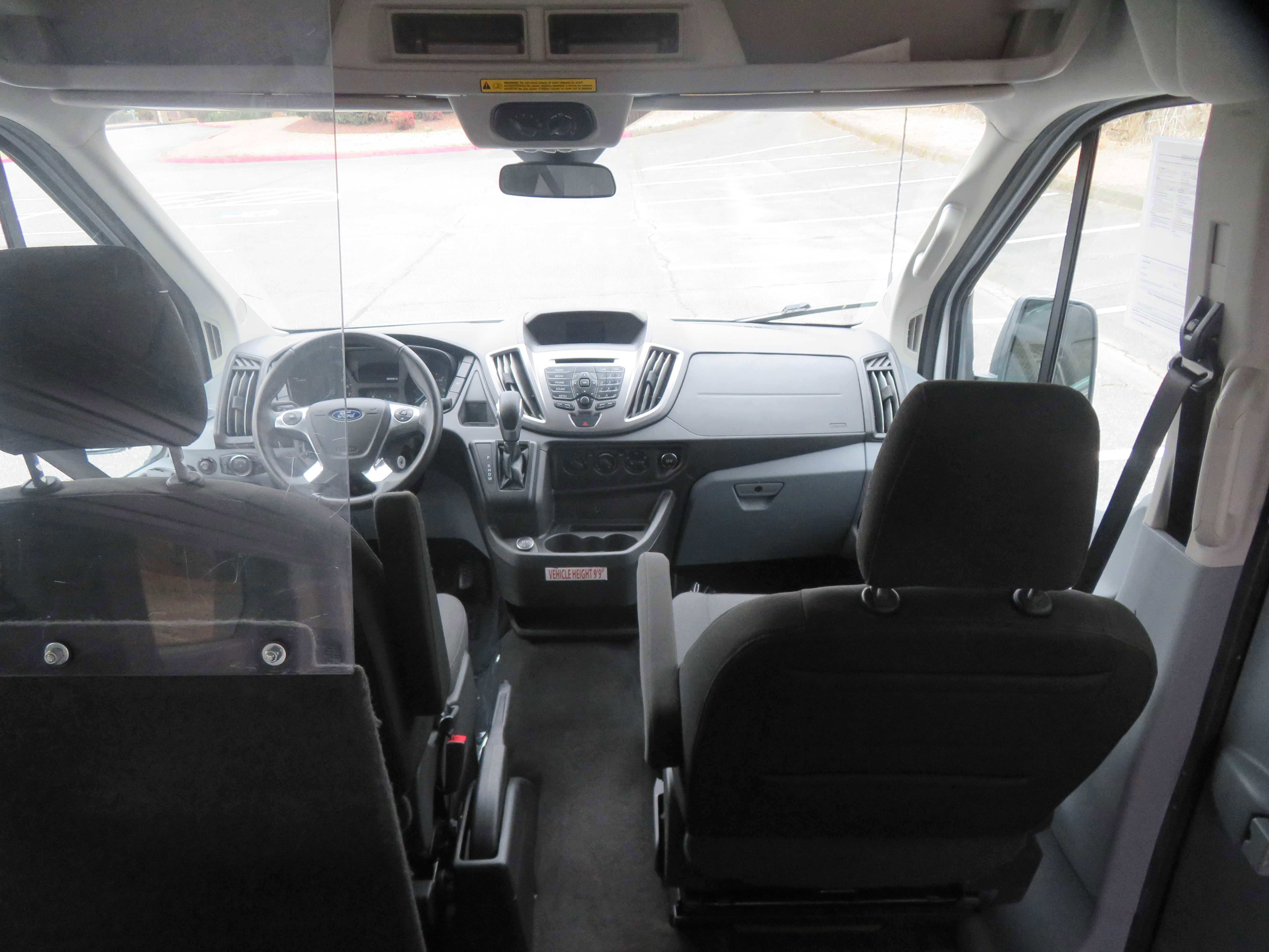 Used 2019 Ford Transit 150 XLT image 28