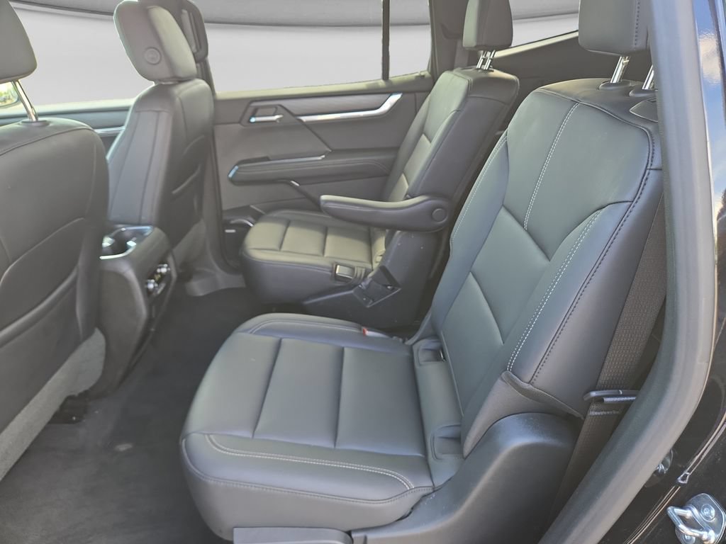 Used 2026 GMC Acadia Elevation w/ Elevation Premium Package AWD/4WD image 34