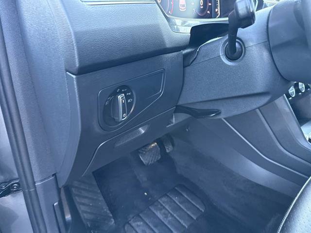 Used 2020 Volkswagen Tiguan SEL w/ 3rd Row Seat Package image 22