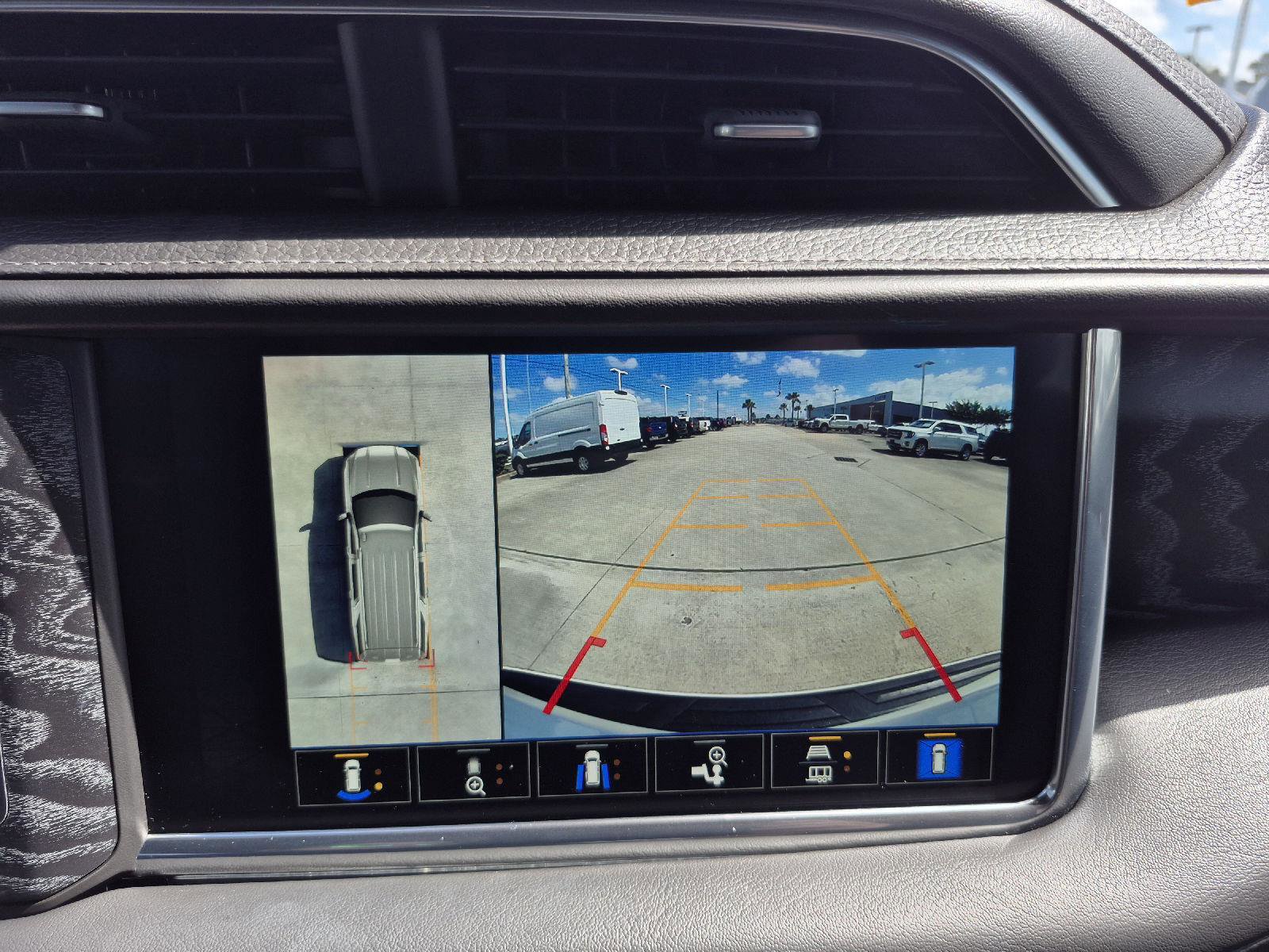 Used 2023 GMC Yukon Denali w/ LPO, Floor Liner Package image 4