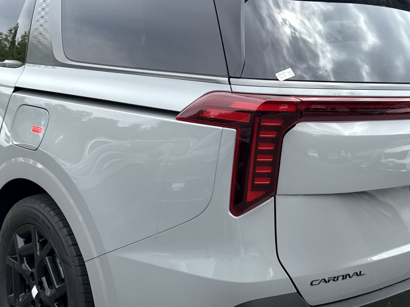 New 2026 Kia Carnival SX Prestige FWD image 16