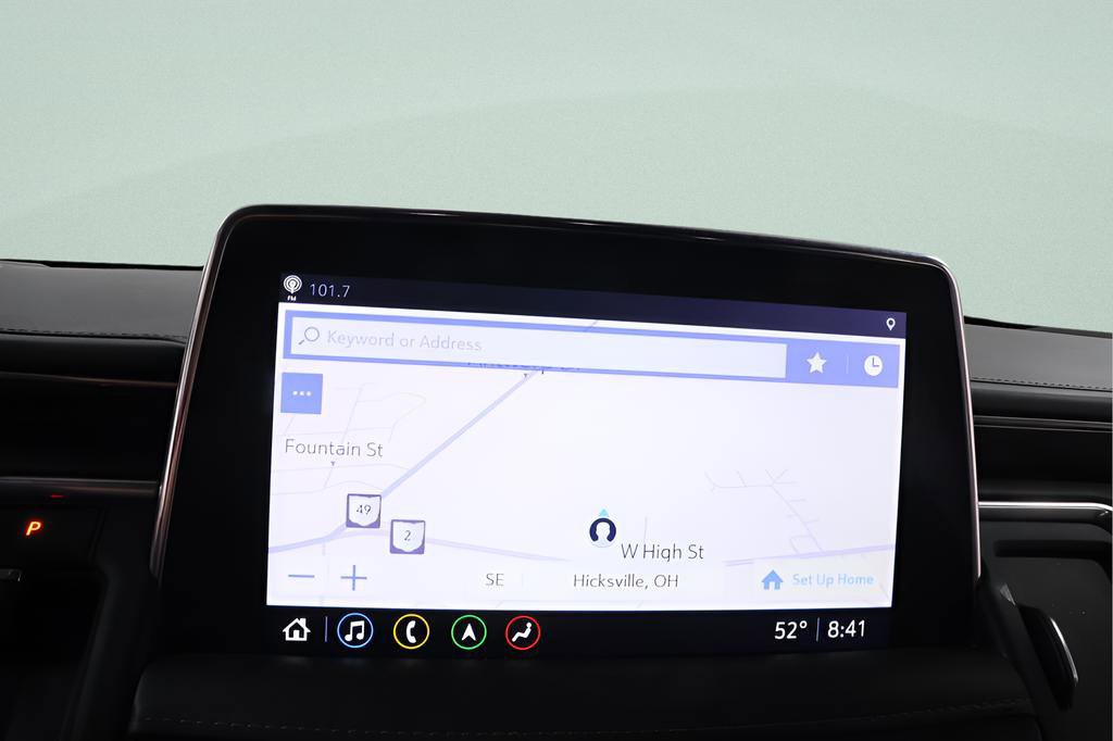 Used 2021 Chevrolet Suburban Z71 w/ Luxury Package image 14