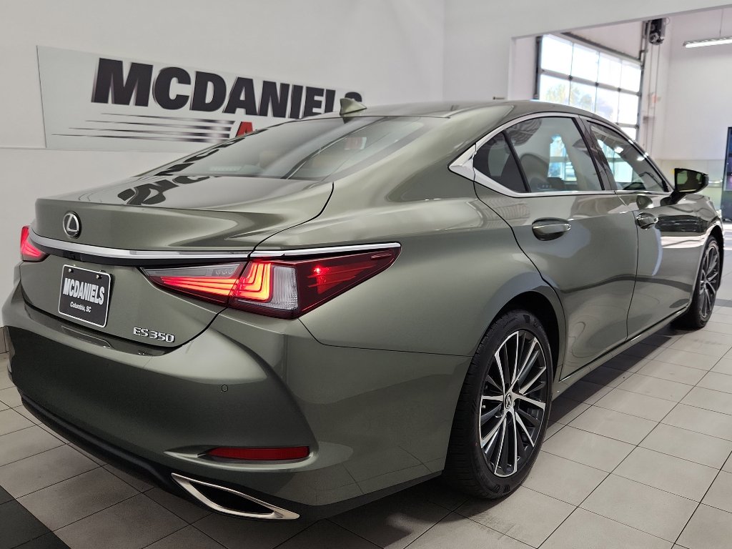 Used 2024 Lexus ES 350 Premium w/ Premium Package image 4