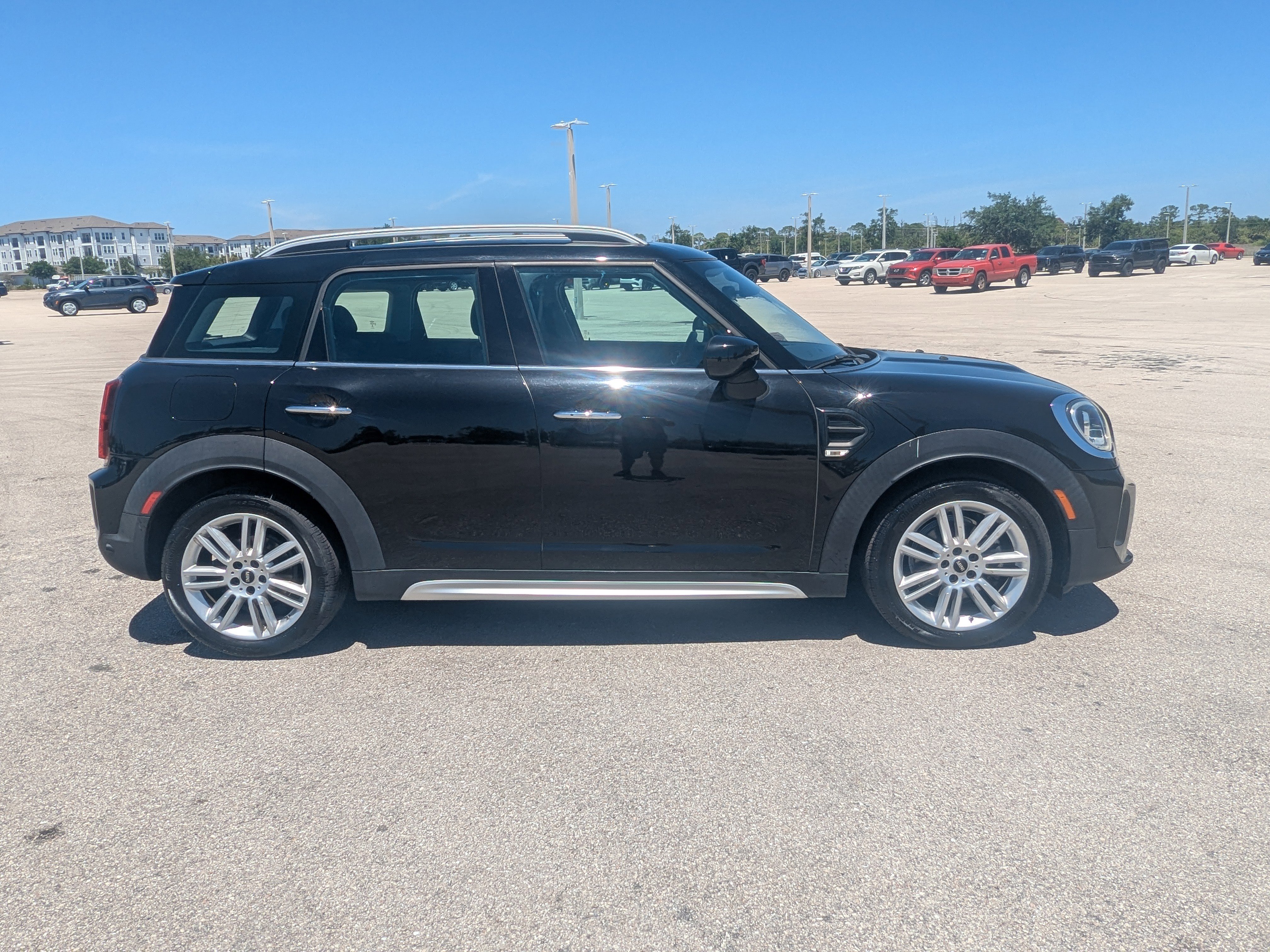 Used 2022 MINI Cooper Countryman image 5