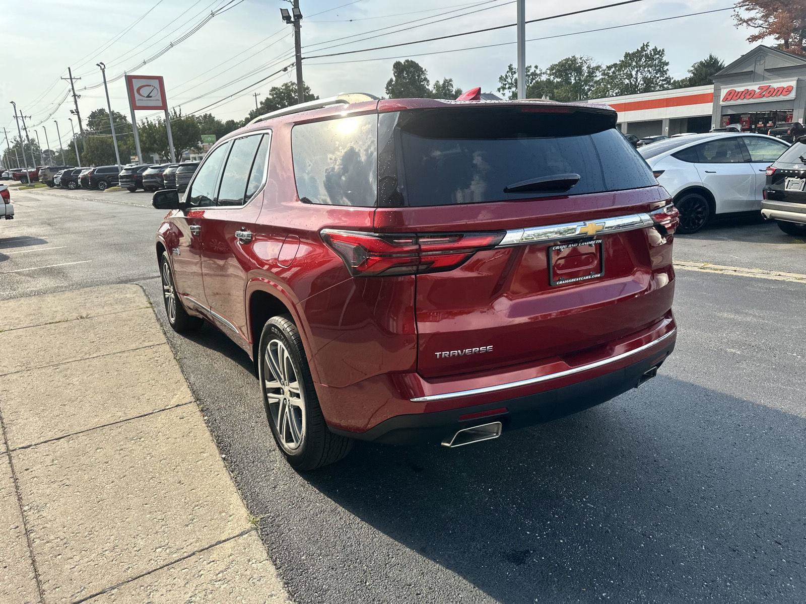 Used 2023 Chevrolet Traverse High Country FWD image 14