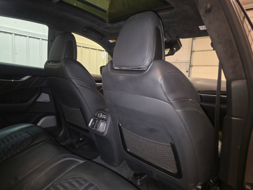 Used 2019 Maserati Levante GTS AWD/4WD image 44