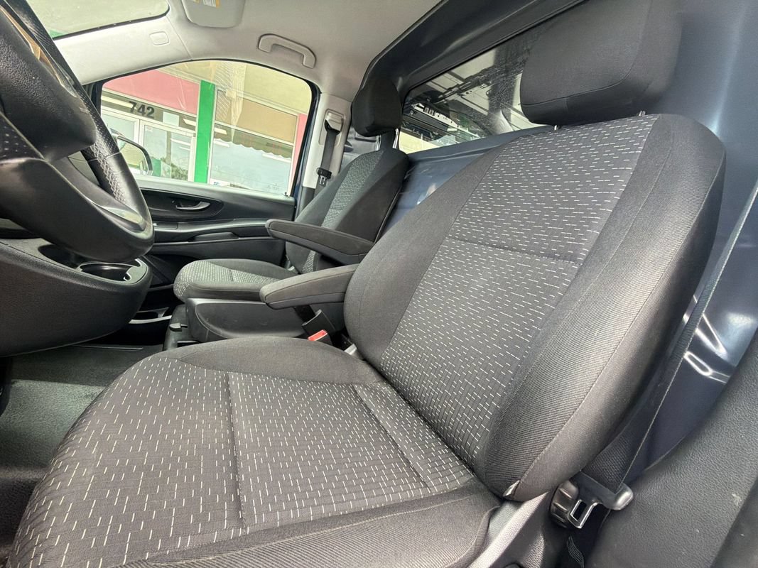 Used 2022 Mercedes-Benz Metris image 19