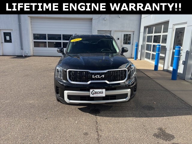 Used 2025 Kia Telluride EX image 3