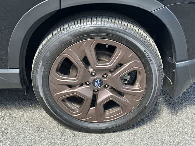 Certified 2025 Subaru Ascent Bronze Edition AWD/4WD image 5
