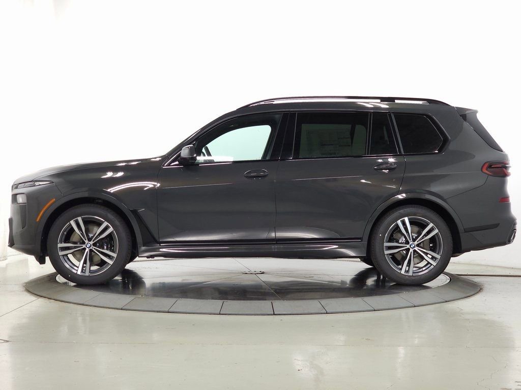 Used 2026 BMW X7 xDrive40i w/ M Sport Package image 5