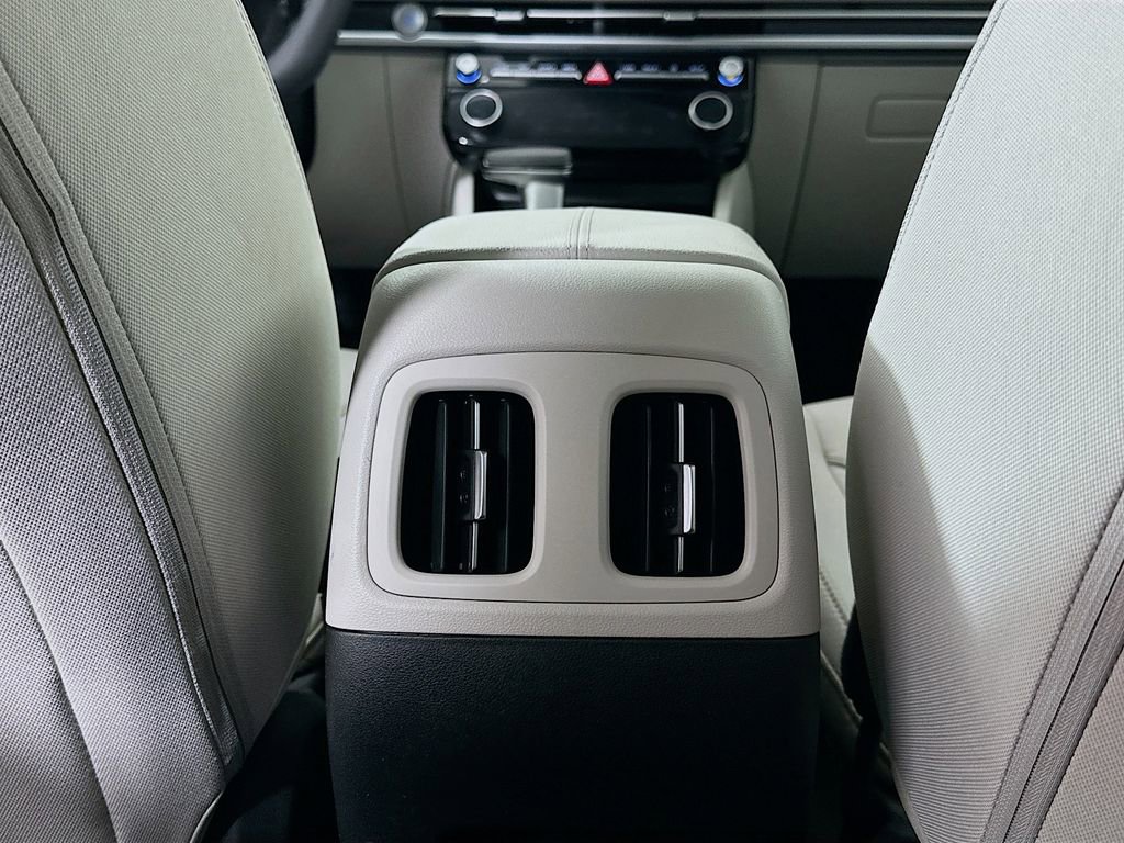 New 2026 Hyundai Tucson SEL image 17