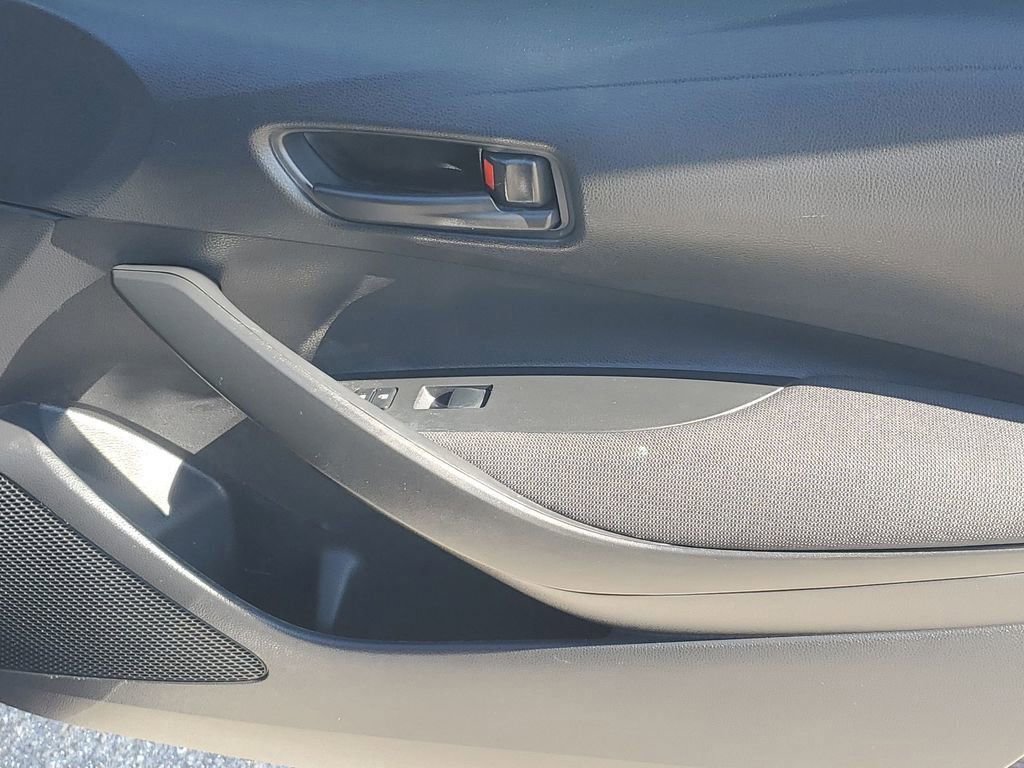 Used 2023 Toyota Corolla LE image 45