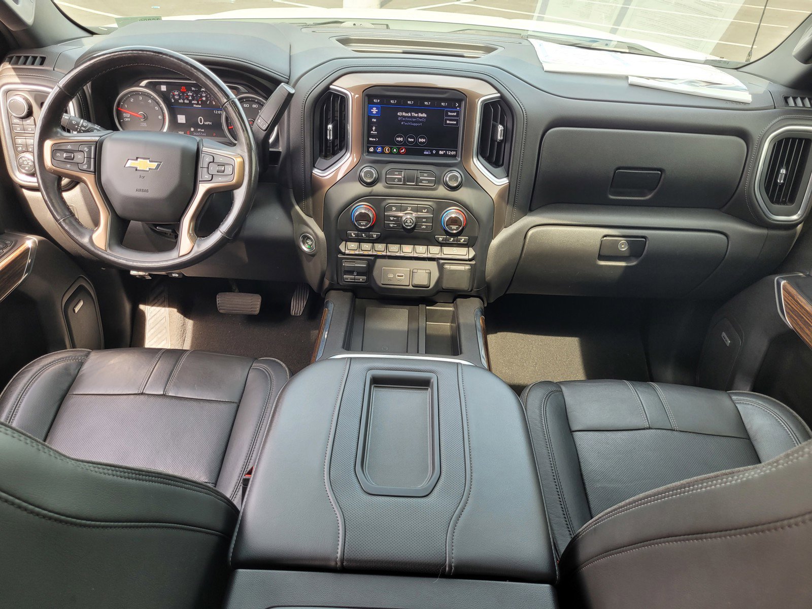 Used 2019 Chevrolet Silverado 1500 High Country w/ Technology Package image 15