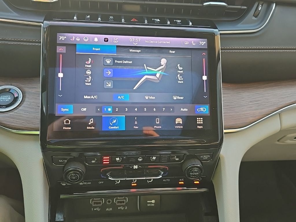 Used 2021 Jeep Grand Cherokee L Summit w/ Advanced Protech Group IV image 26