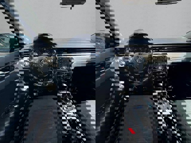 Used 2021 Volkswagen Passat 2.0T S FWD image 7