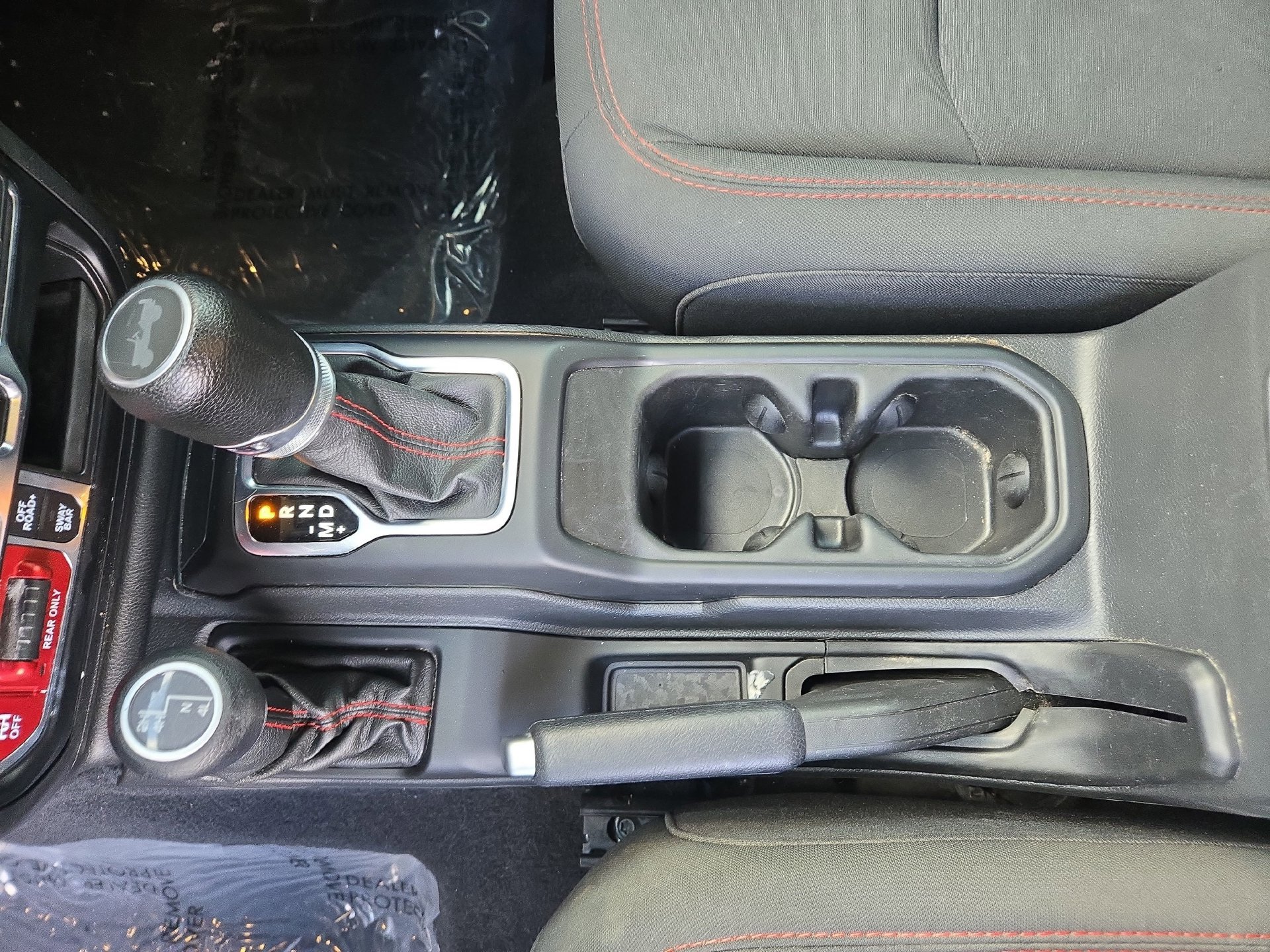 Used 2021 Jeep Wrangler Unlimited Rubicon w/ Cold Weather Group AWD/4WD image 22