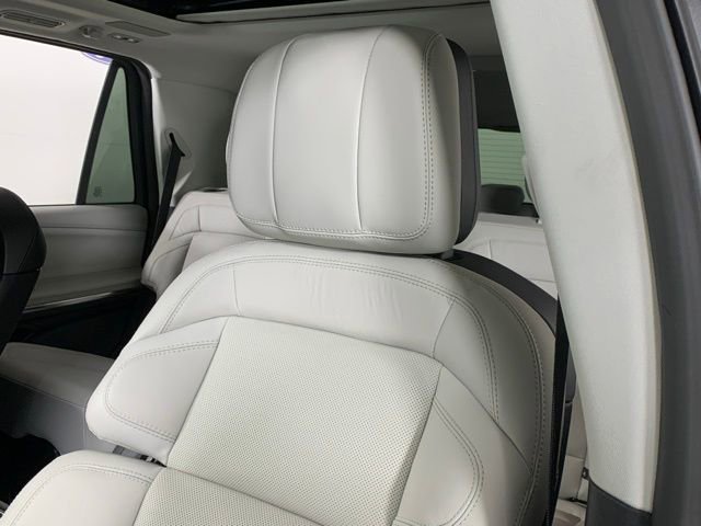 New 2025 Lincoln Navigator Reserve image 18