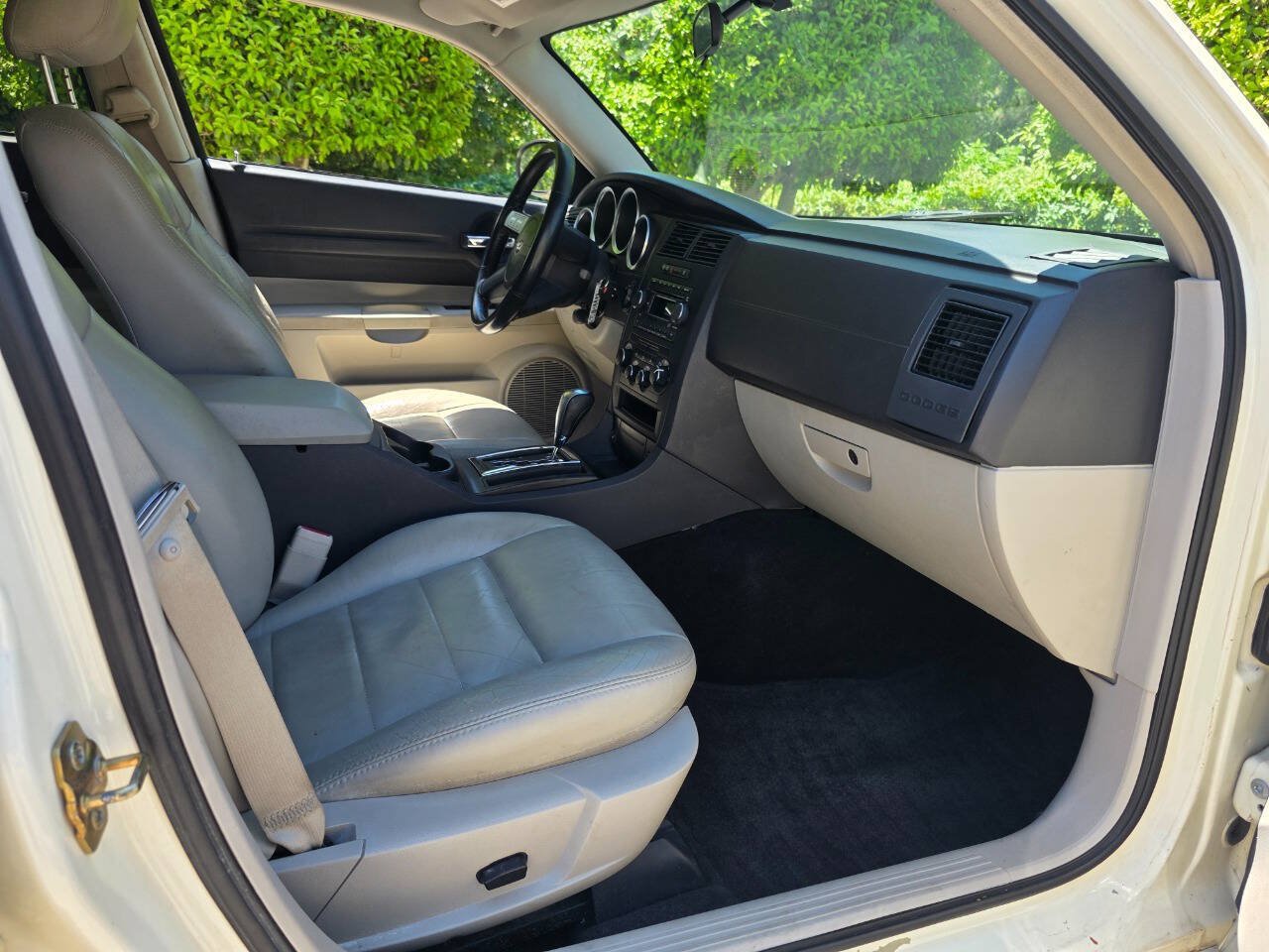 Used 2005 Dodge Magnum R/T w/ Convenience Group II RWD image 31
