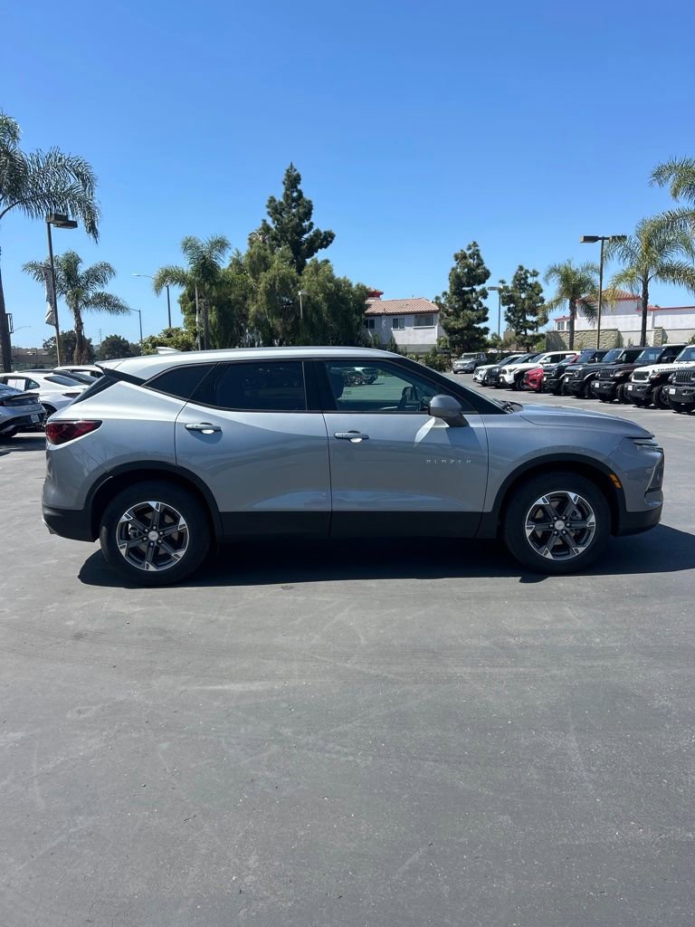 Used 2025 Chevrolet Blazer LT image 10