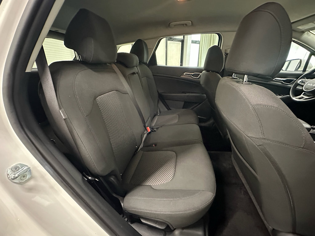 Used 2024 Kia Sportage LX image 20