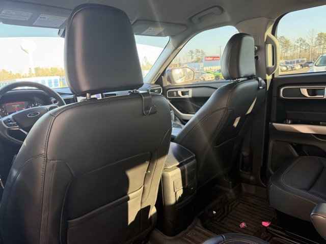 Used 2024 Ford Explorer XLT w/ Equipment Group 202A image 13