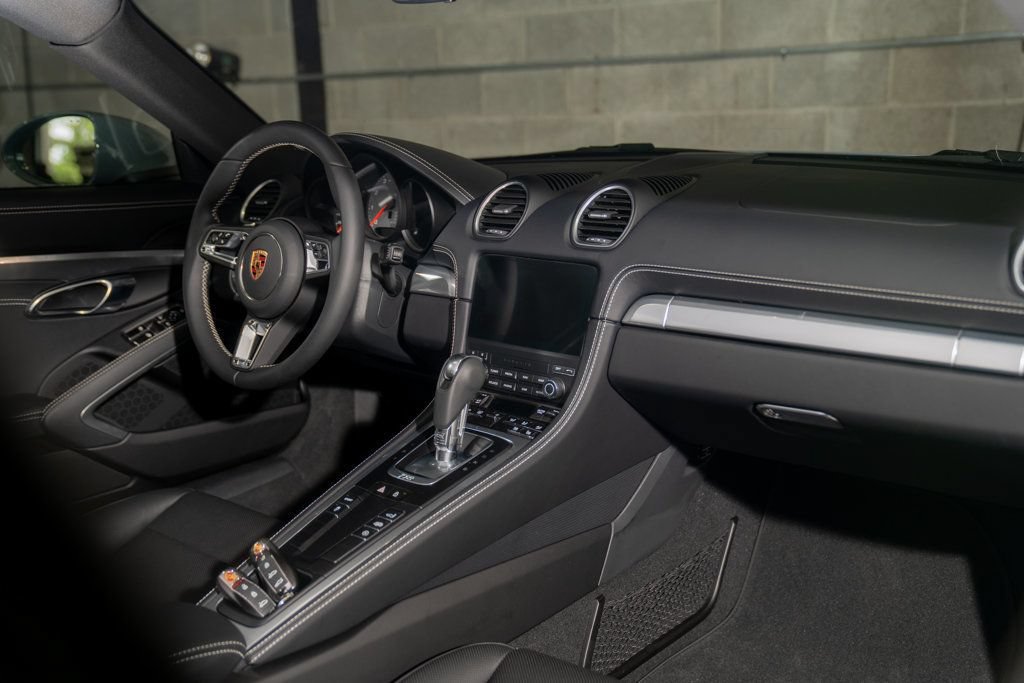 Used 2025 Porsche 718 Cayman S RWD image 17