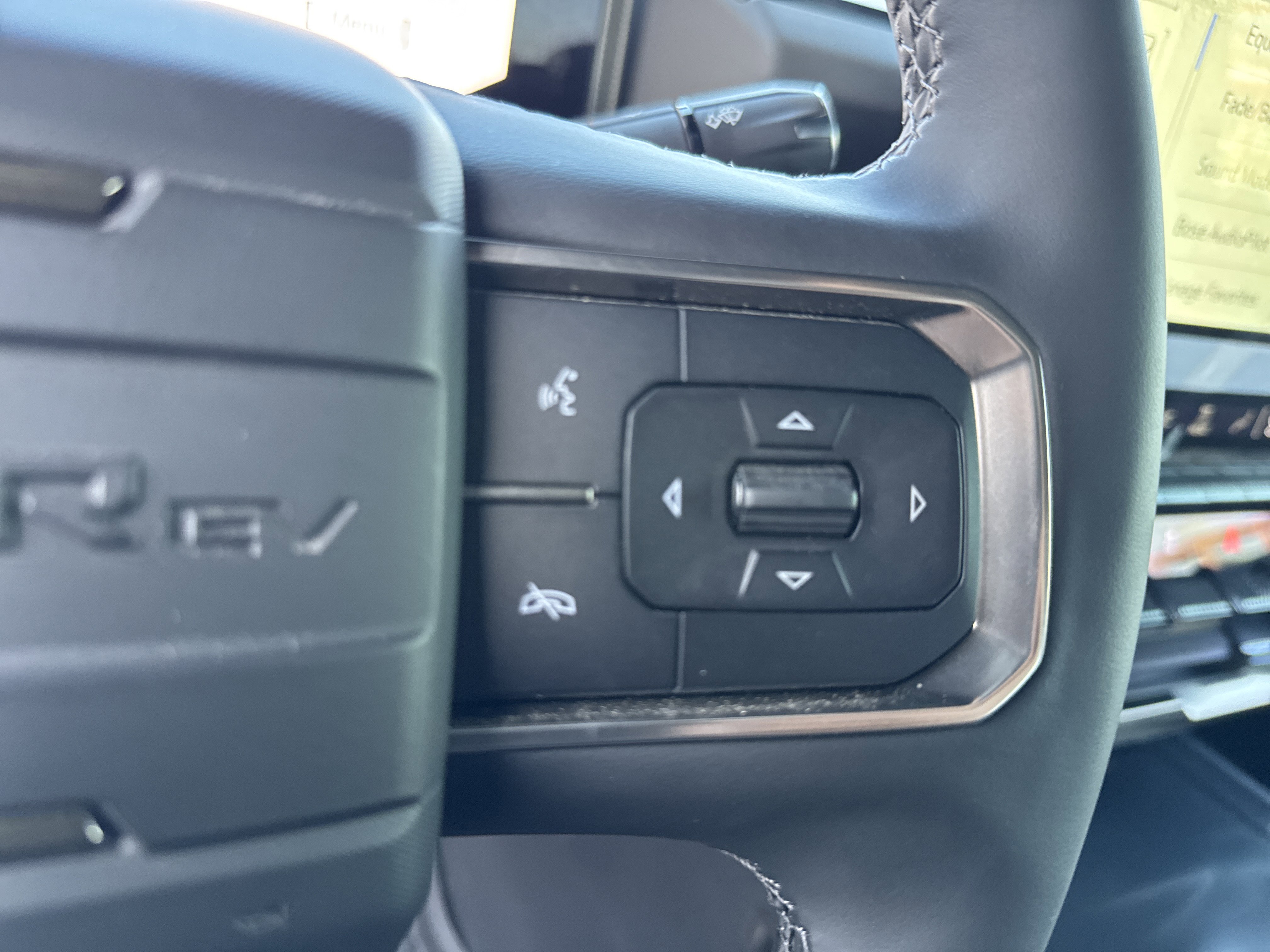 New 2025 GMC Hummer EV 2X image 20