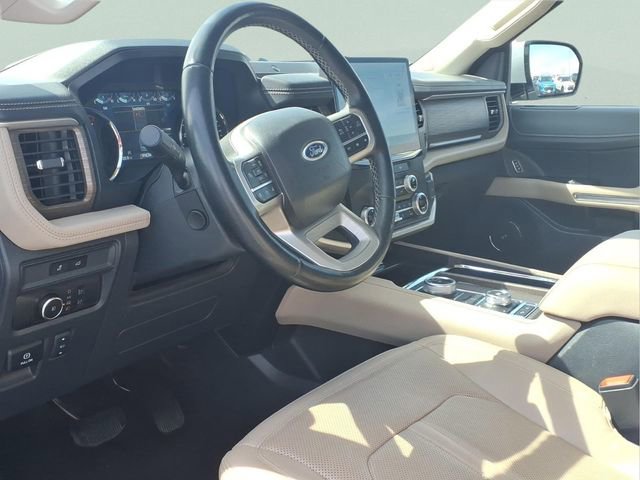 Used 2023 Ford Expedition Limited image 6