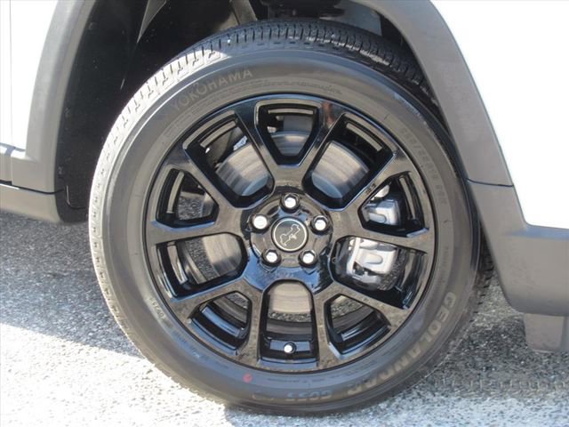 New 2026 Jeep Compass Latitude image 7