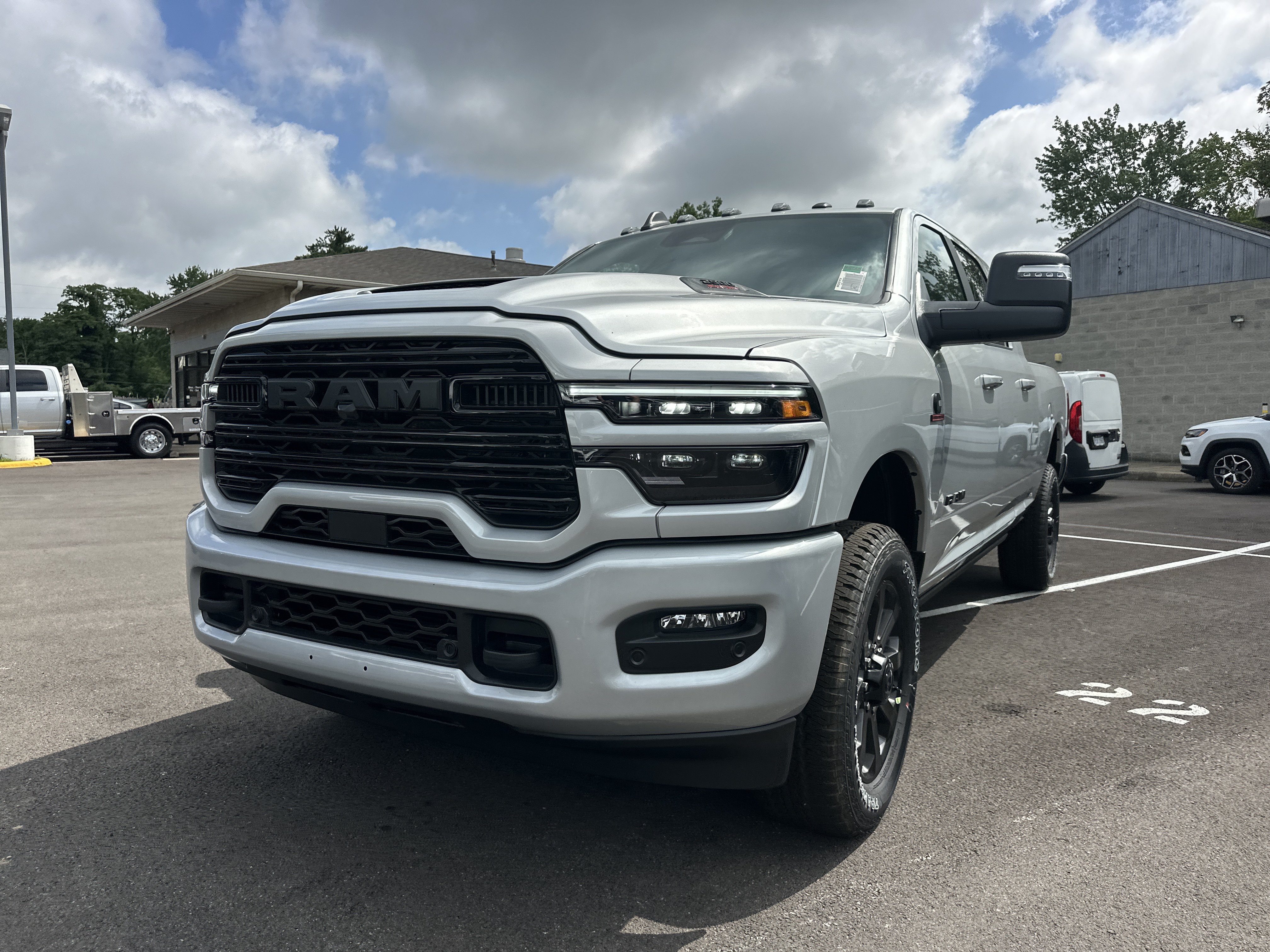 New 2026 RAM 2500 Laramie AWD/4WD image 26