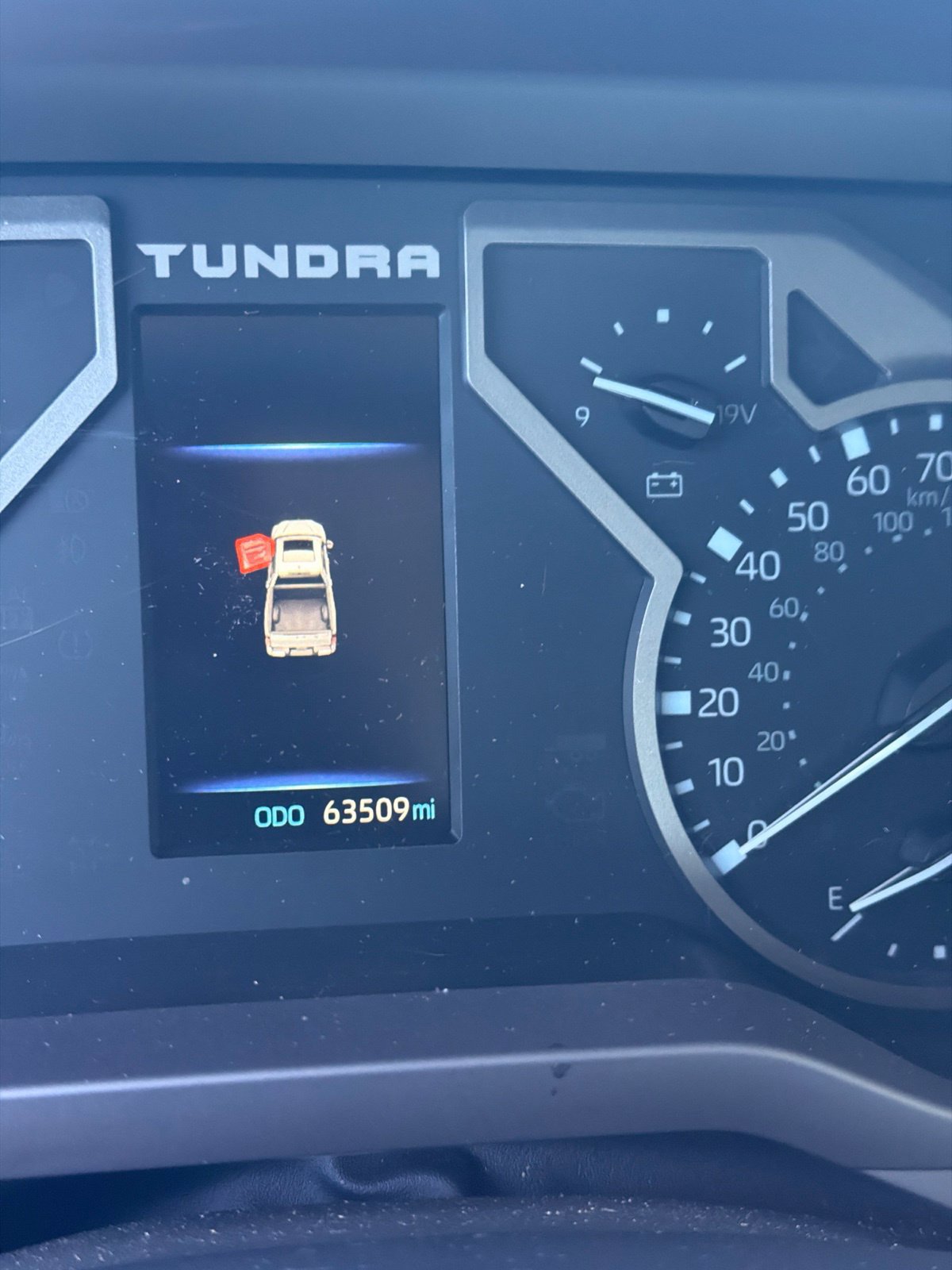 Used 2023 Toyota Tundra SR5 w/ SR5 Convenience Package AWD/4WD image 14
