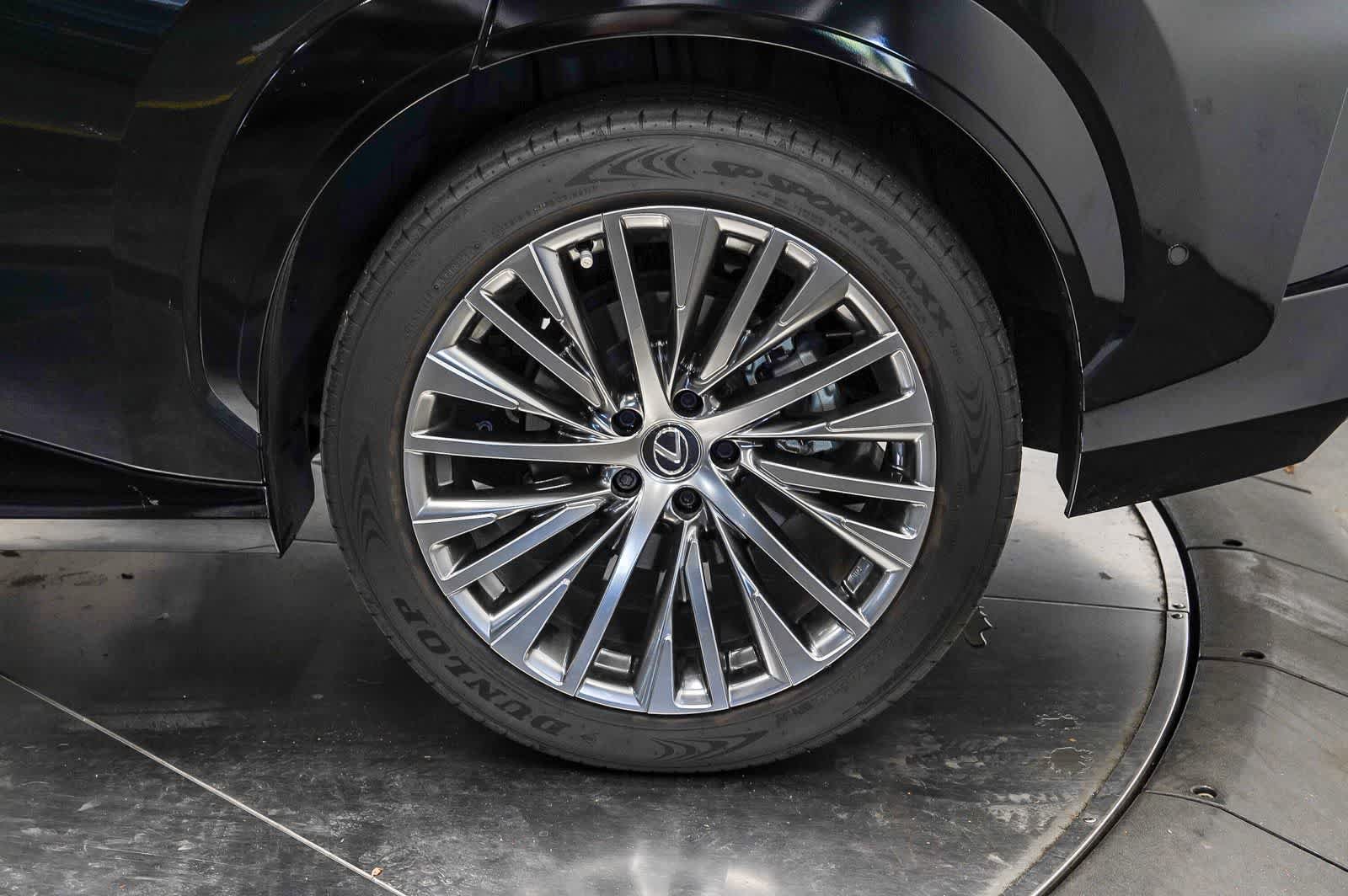 Used 2024 Lexus RZ 300e Premium w/ Accessory Package (Z1) FWD image 10