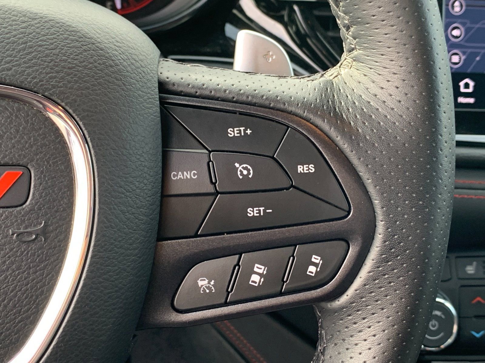 Used 2025 Dodge Durango R/T image 31