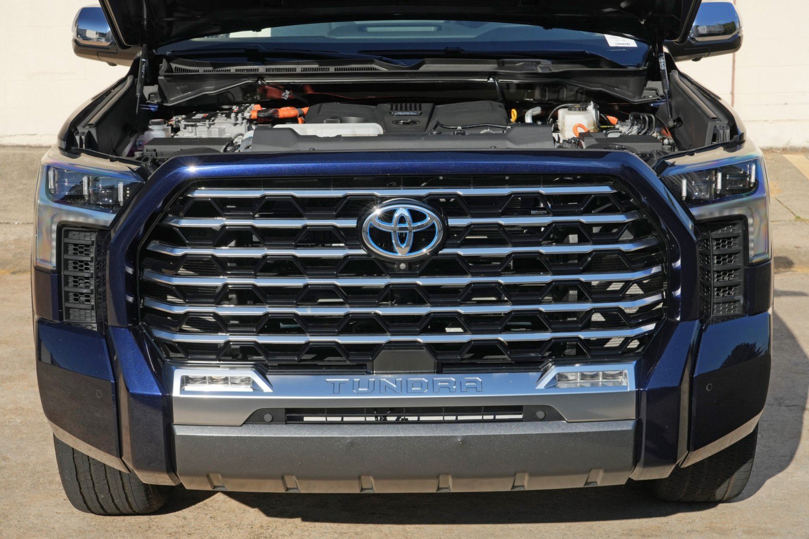 Used 2023 Toyota Tundra Capstone AWD/4WD image 8