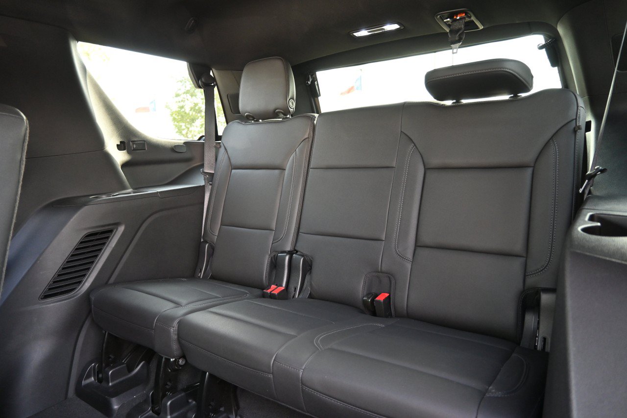Used 2022 Chevrolet Tahoe LT w/ Luxury Package RWD image 21