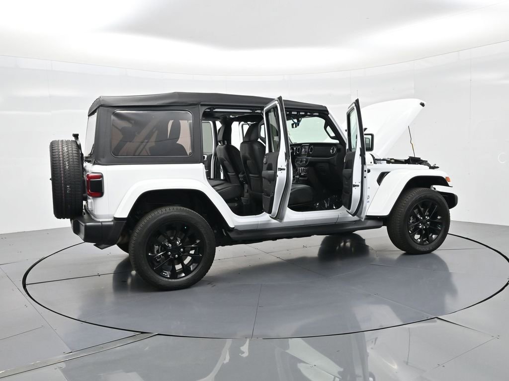Used 2021 Jeep Wrangler Unlimited Sahara w/ Cold Weather Group image 42