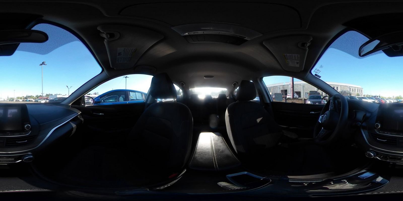 Used 2025 Nissan Altima 2.5 SV FWD image 42