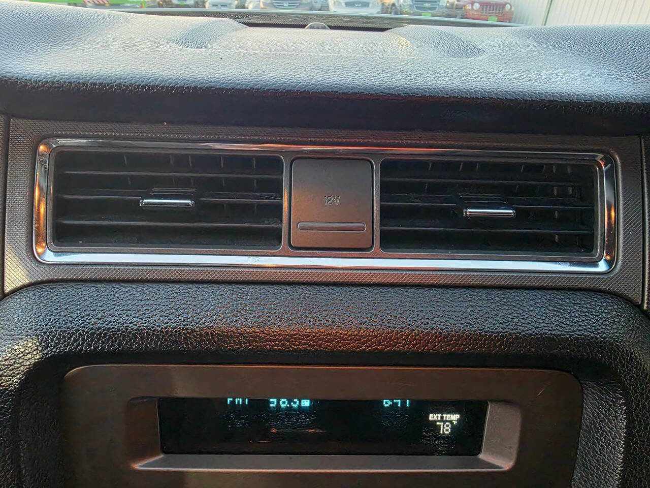 Used 2013 Ford Mustang Coupe image 29