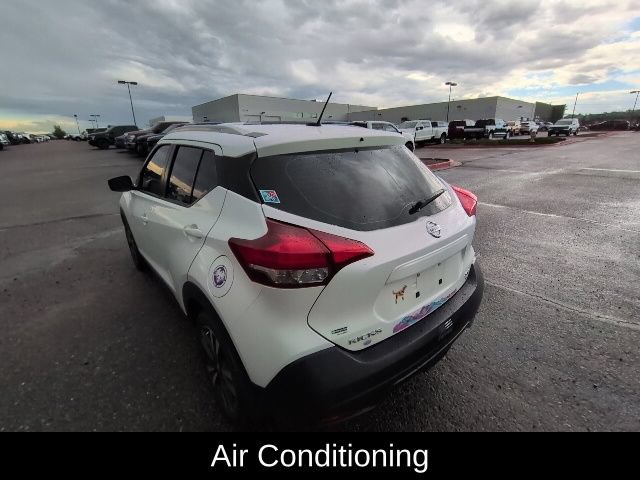 Used 2019 Nissan Kicks SV FWD image 9