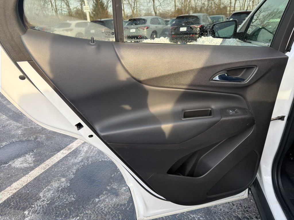 Used 2018 Chevrolet Equinox LT image 20