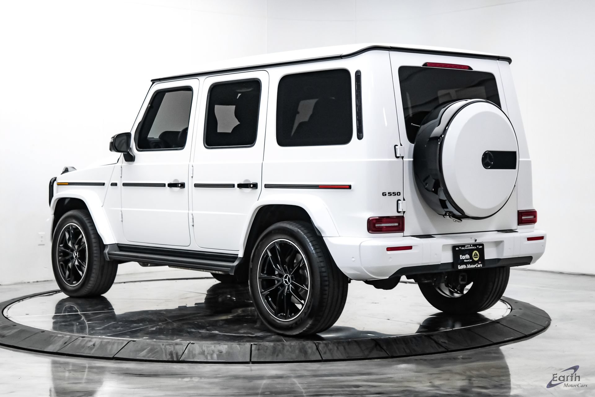 Used 2025 Mercedes-Benz G 550 w/ Exclusive Interior Package image 10