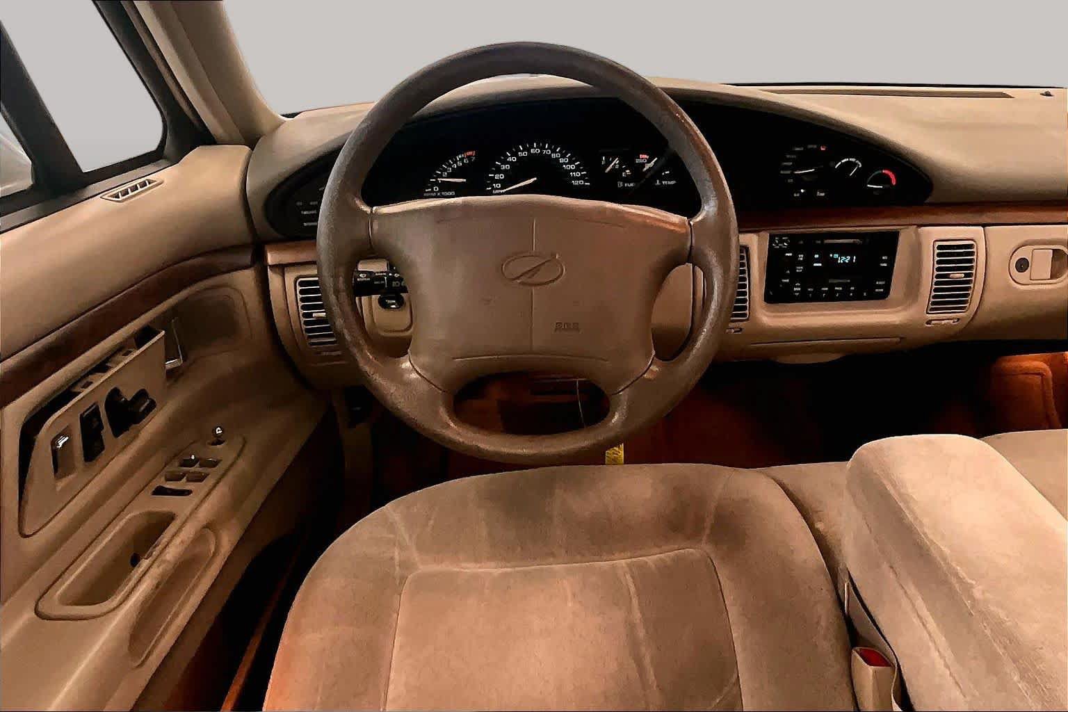 Used 1999 Oldsmobile 88 FWD image 5