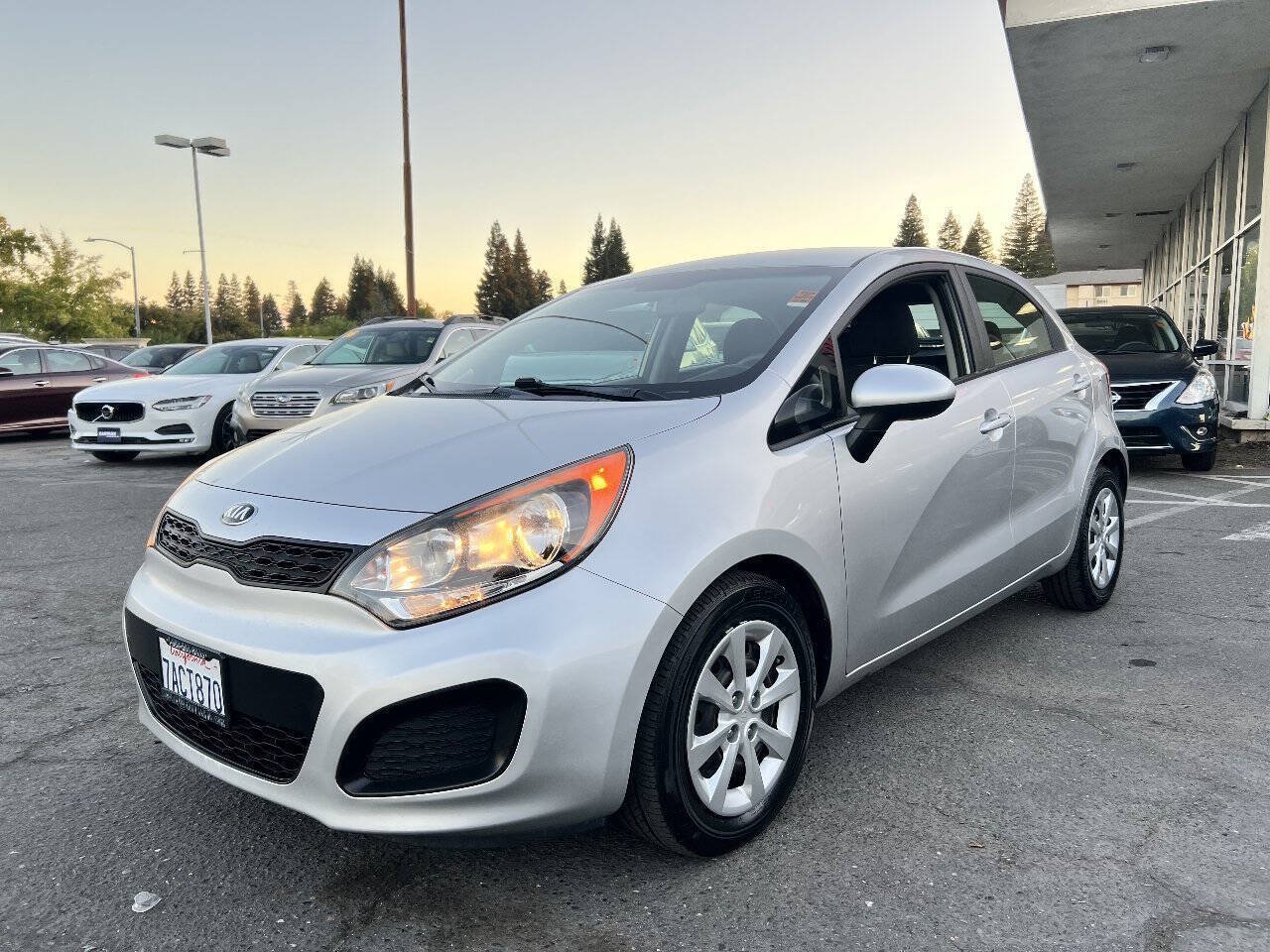 Used 2013 Kia Rio LX w/ PWR Pkg FWD image 4